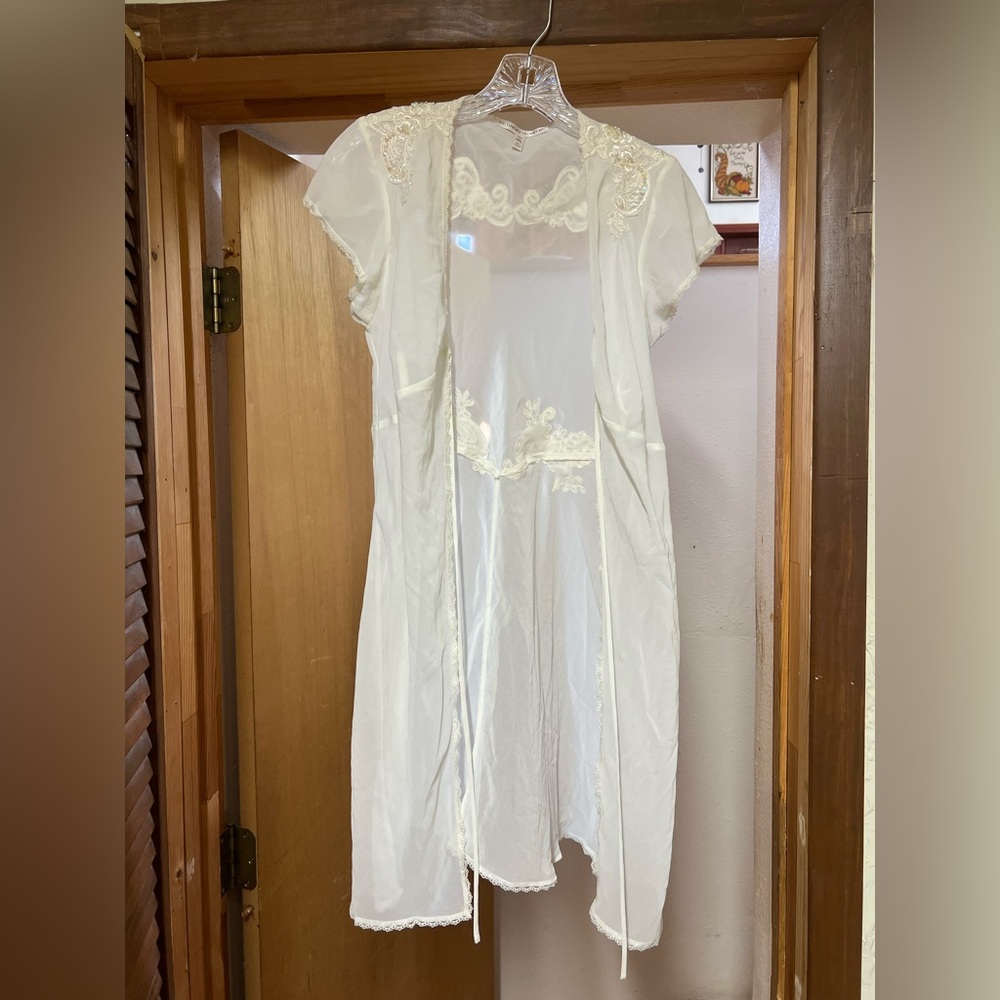 Victoria’s Secret M/L White Embellished Robe